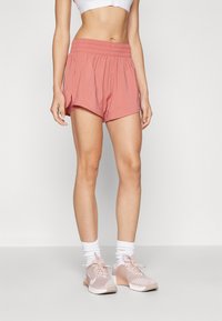 Nike Performance ONE - Calções 2 em 1 - canyon pink/reflective silver