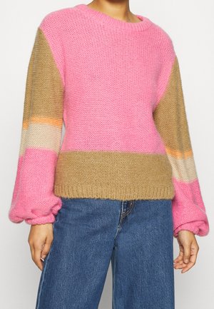 Mads Nørgaard Sweter