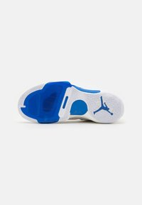 Jordan JORDAN ONE TAKE 5 - Basketbola apavi - phantom/game royal/sanddrift/sail/white