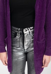 INFLUENCER FLUFFY - Strickjacke - purple