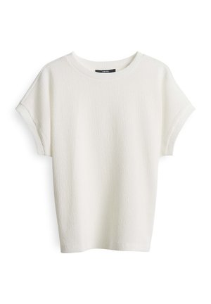 Top bianco leggero a maniche corte con superficie testurizzata e scollatura arrotondata, caratterizzato da una vestibilità comoda e un design informale.