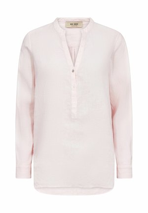 Hellrosa langärmlige Bluse mit Stehkragen, teilweiser Knopfleiste und legerer Passform.