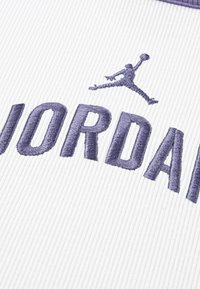 Jordan SEMI CROPPED TEE - T-shirt imprimé - white