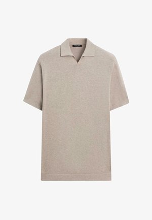 Beige poloshirt met korte mouwen, een geribde zoom en een kraag met een inkeping, gemaakt van een zachte gebreide stof.