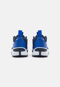 Nike Performance TEAM HUSTLE D 11 - Zapatillas de baloncesto - hyper royal/white/obsidian