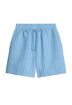 Hellblaue Shorts mit weißen vertikalen Streifen, elastischem Bund, Kordelzug und aufgesetzten Fronttaschen.