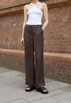 Spodnie materiałowe