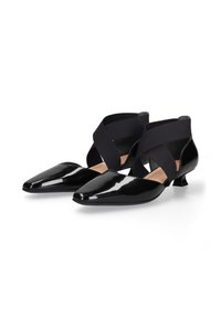 Scarpe nere in vernice, con punta affusolata, tacco basso a blocco e fasce elastiche incrociate attorno alla caviglia. Tessuto liscio e design elegante.
