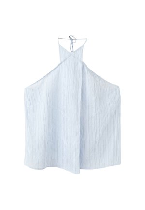 Haut sans manches bleu clair à fines rayures blanches verticales avec fermeture par nouage au niveau du cou.