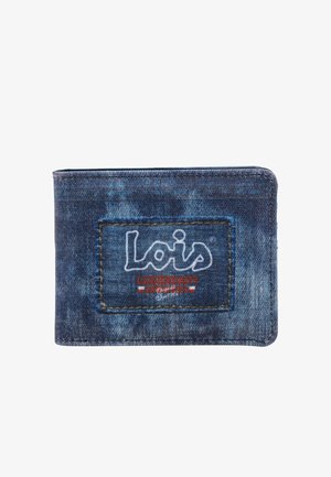 Cartera de mezclilla en azul, con parche de logo cosido que dice "Lois" y "Legendary Division" en rojo. Diseño compacto con acabado texturizado.