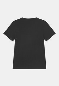 Nike Sportswear FUTURA EVERGREEN TEE UNISEX - T-shirt estampada - black/white