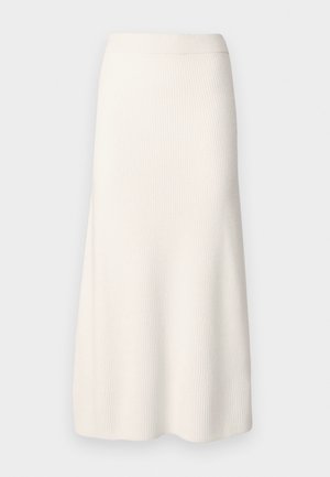 Knee-length, krēmkrāsas ribota svārki ar pieguļošu jostasvietu un izplestu apakšdaļu. Gluda tekstūra ar vienmērīgu rakstu un neviena redzama rotājuma.