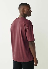 Next ESSENTIAL CREW NECK - Basic póló - purple