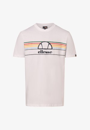 Ein weißes Baumwoll-T-Shirt mit einem horizontal gestreiften Design in Rot, Grün, Gelb und Blau, versehen mit einem schwarzen Logo auf der Brust. Kurze Ärmel.