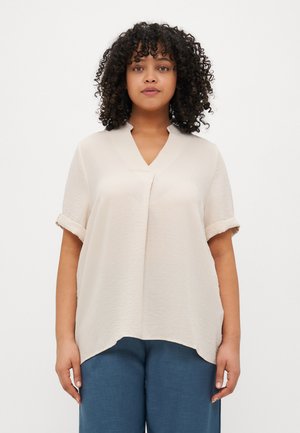 ONLY Carmakoma CARJACKIE LIFE V NECK - Blouse - sandshell
