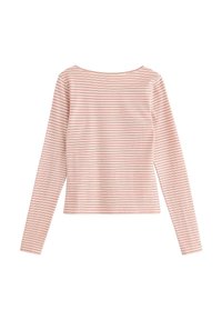 Langærmet bluse i lys pink med kontrasterende tynde røde striber. Har bådudskæring og en tætsiddende pasform. Blødt, strækbart bomuldsstof.