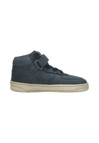 Hoge sneakers met een marineblauw leren bovenwerk, klittenbandsluiting en zwarte veters. Crème rubberen zool met gestructureerde loopvlak en stikdetails.