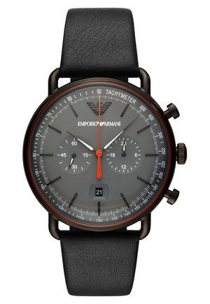 Emporio Armani schwarze Lederuhr mit grauem Zifferblatt, Tachymeter, zwei Unterzifferblättern, rotem Sekundenzeiger und Datumsanzeige auf 21 eingestellt.