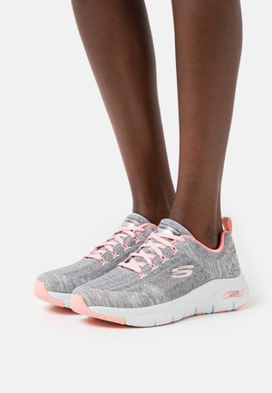 Skechers Wide Fit, Baskets basses - grey