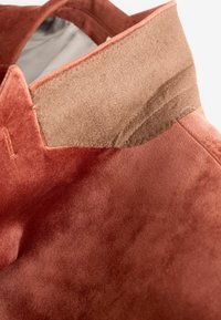 Next SLIM - Sako - rust brown