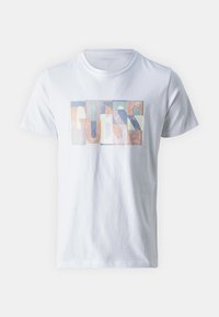 Guess MOSAIC TEE - Majica kratkih rukava s printom - pure white