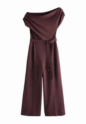 Ärmelloser Jumpsuit in dunklem Pflaumenton mit weitem Bein, gerafftem Bootsausschnitt und passendem Stoffgürtel, der in der Taille gebunden ist.