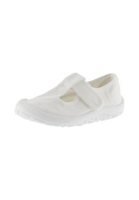 Zapato slip-on de lona blanca con tira de Velcro, punta redondeada, suela de goma texturizada y parte superior perforada para transpirabilidad.