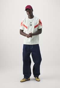 adidas Originals OLYMPIQUE LYON OG TEE - Club wear - ivory