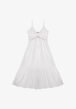 Bílé šaty s nastavitelnými ramínky, které mají nařasenou přední část, rozšířenou sukni a květinový vzor s výřezem po celé ploše.