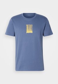 BRUSH STROKE GRAPHIC TEE - Nyomott mintás póló - vintage indigo