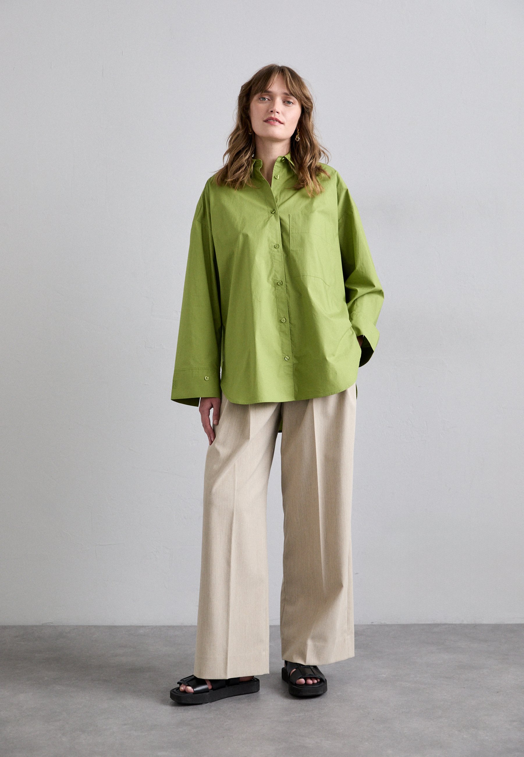 theory luxe 23SS Crisp Linen 半袖ブラウス　緑 By Malene Birger DERRIS - Button-down blouse - grasshopper/green