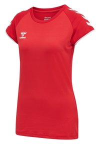 Rotes Sport-T-Shirt mit kurzen Ärmeln, aus glattem Material gefertigt. Mit weißen Akzenten an den Ärmeln und einem Logo auf der Vorderseite.