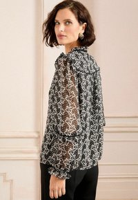 Love & Roses PETITE FIT - PRINTED TIE NECK DETAIL LONG SLEEVE - Blūze - black