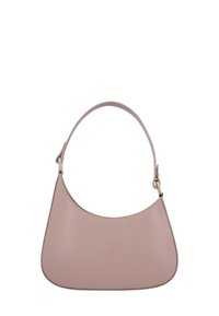 Rosa läderaxelväska med en böjd form, enkel handtag och detaljer i guld. Slät textur, inga synliga mönster eller logotyper.