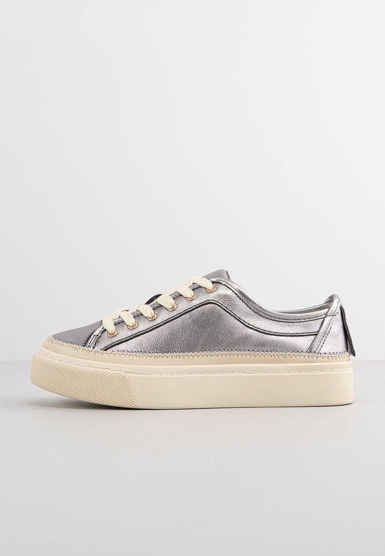 AllSaints Sneakers laag zilverkleurig AllSaints Sneakers laag zilverkleurig