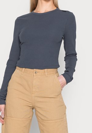 Bluzka z długim rękawem