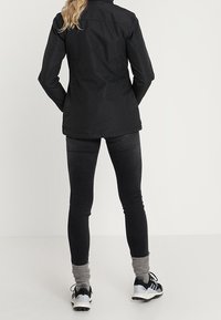 Jack Wolfskin Zimní bunda - black