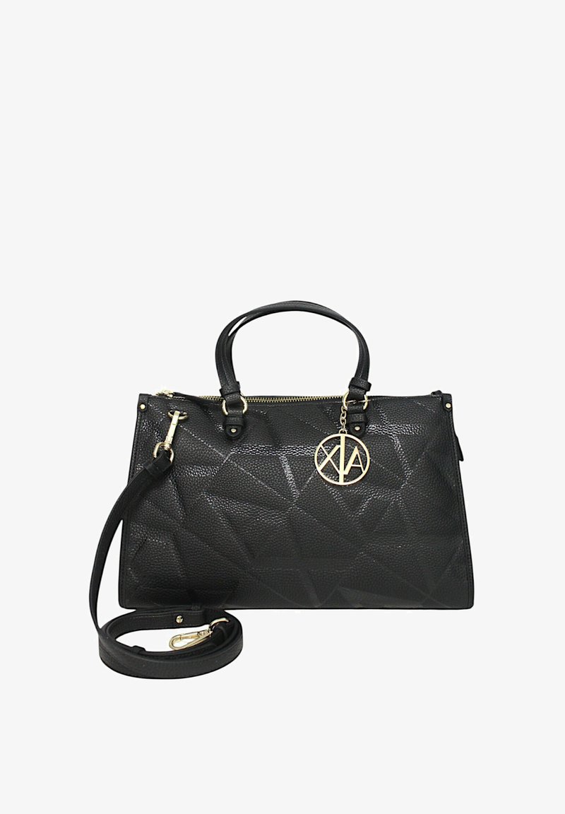 Borsa nera con texture e motivo geometrico, hardware dorato, doppio manico e tracolla removibile. Presenta un ciondolo con logo.