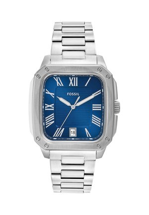 Montre-bracelet carrée en métal argenté Fossil avec cadran bleu, chiffres romains blancs, trois aiguilles et guichet date affichant le 18.
