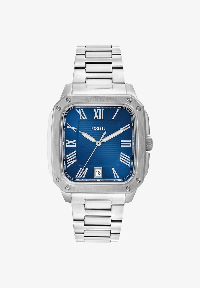 Montre-bracelet carrée en métal argenté Fossil avec cadran bleu, chiffres romains blancs, trois aiguilles et guichet date affichant le 18.