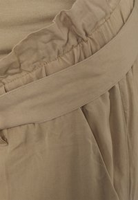 Noppies OVER THE BELLY KINGSTON - Calças - humus