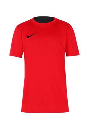 Czerwona sportowa koszulka z krótkim rękawem, czarnym logo Nike po prawej stronie klatki piersiowej i okrągłym dekoltem.