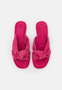 Tamaris Mules - fuxia
