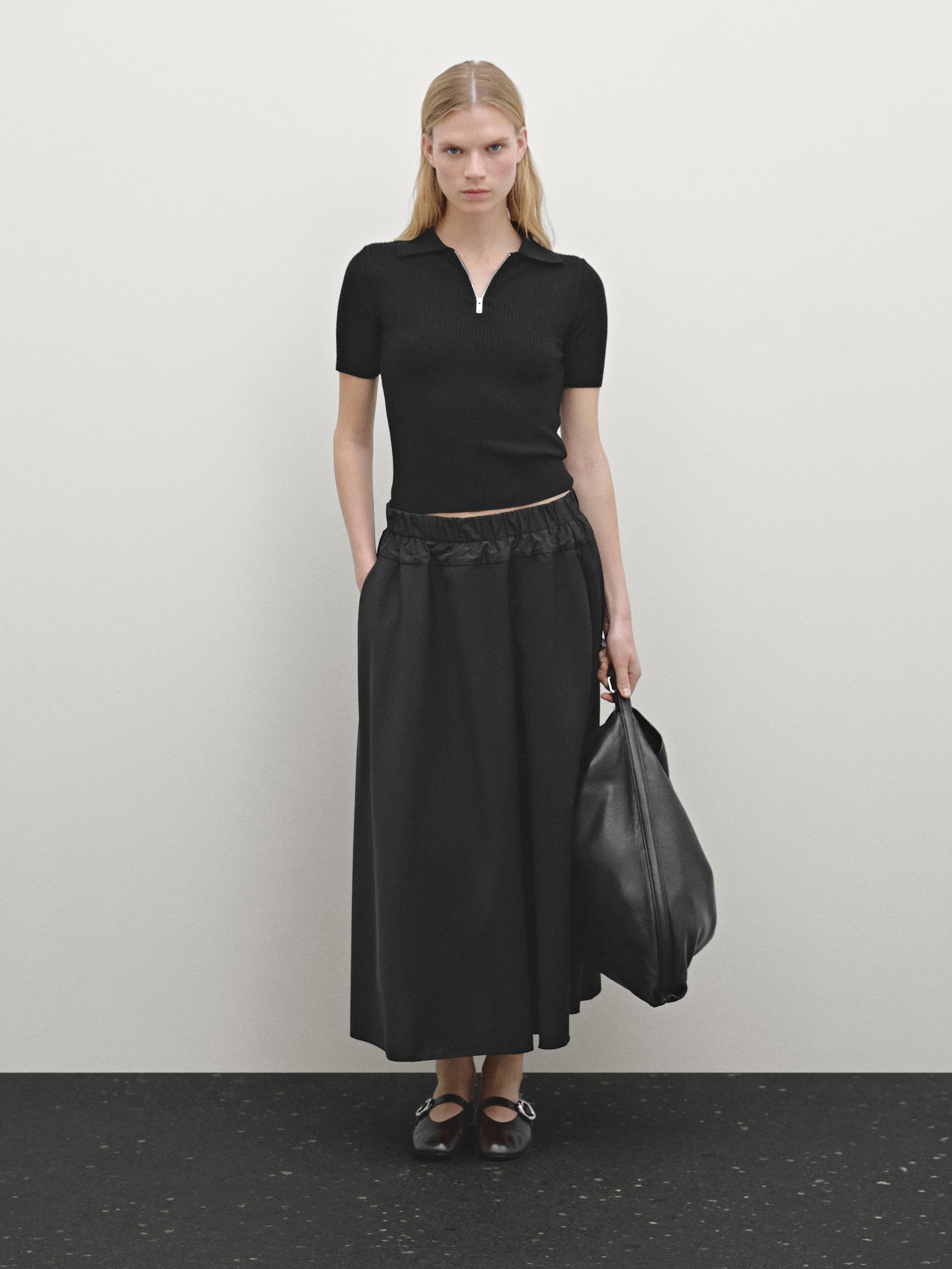 Massimo Dutti TECHNICAL ELASTICATED - Maxi skirt - black