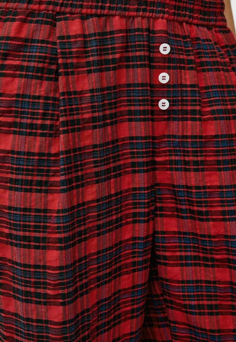 Bershka Pantalones red/rojo (Segunda mano)