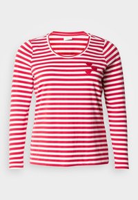 Μακρυμάνικη μπλούζα με κόκκινες και λευκές ρίγες. Διαθέτει στρογγυλή λαιμόκοψη και τρία μικρά καρφίτσια σε σχήμα καρδιάς στο στήθος. Μαλακό ύφασμα.