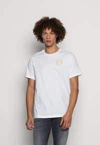 Nike Sportswear RIFF GRAPHIC TEE - T-shirt estampada - white