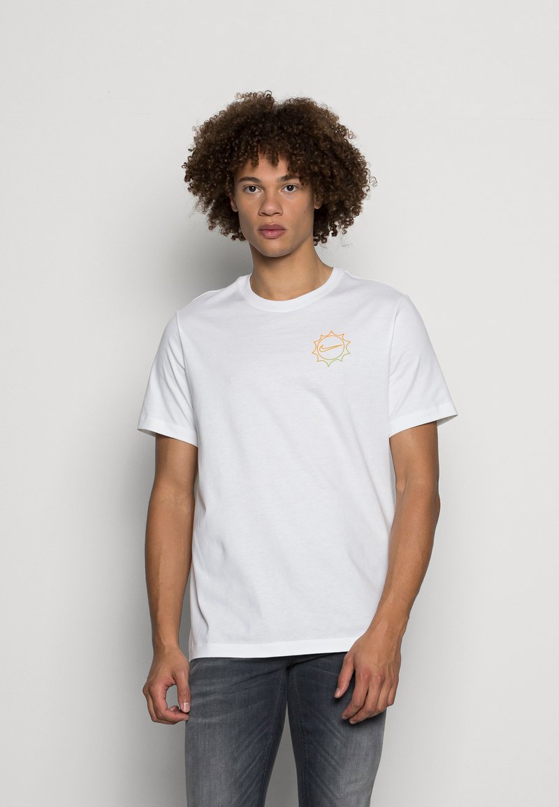 Nike Sportswear RIFF GRAPHIC TEE - T-shirt estampada - white