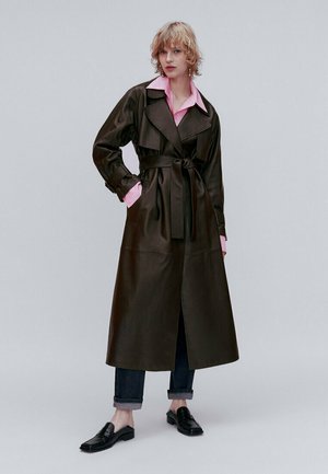 Trenchcoat - dark brown