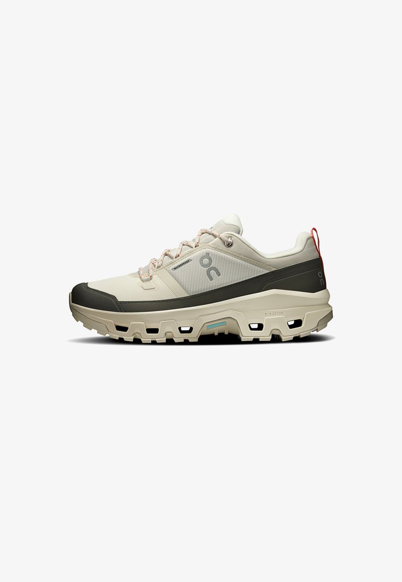 On CLOUDROCK - Zapatillas de senderismo - ivory ivory